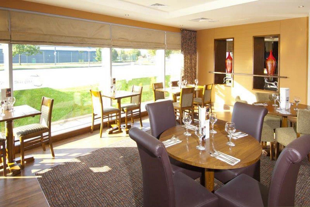 Premier Inn Liverpool John Lennon Airport Vùng Vùng Speke Ngoại thất bức ảnh